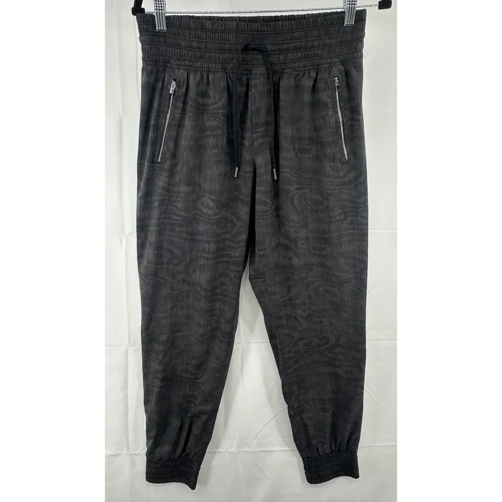 Athleta Women's Camden Jogger Pants‎ Size 6 Zip Pockets Comfortable Black Gray